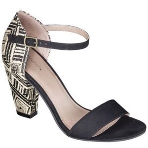 Women's Xhilaration® Sanna Block Heel Pump - Black